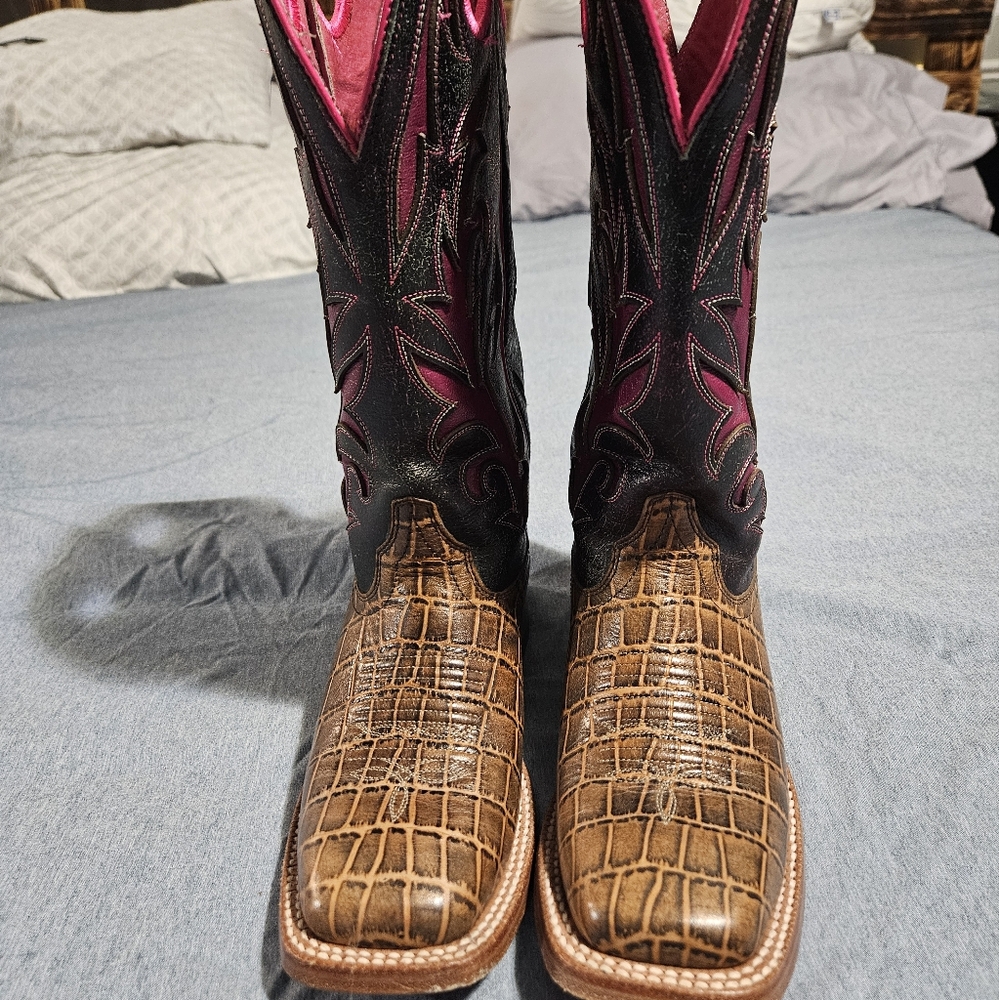 Ariat boots - Picture 3 of 4